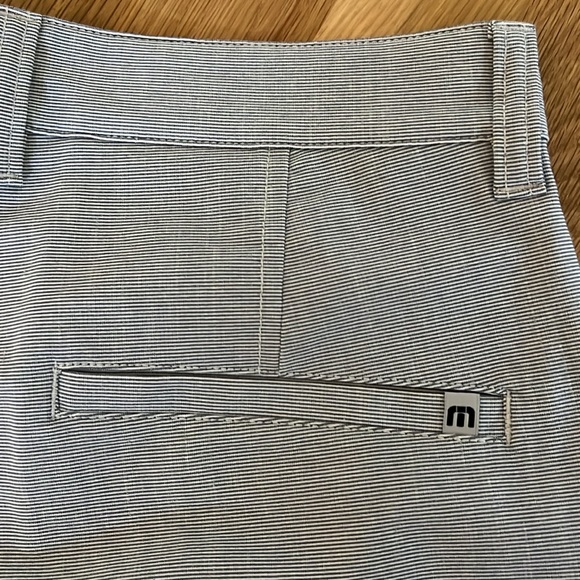 Men’s Travis Matthew shorts - Picture 5 of 5
